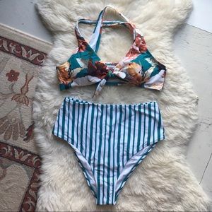 NWT Cupshe floral and stripes bikini size M